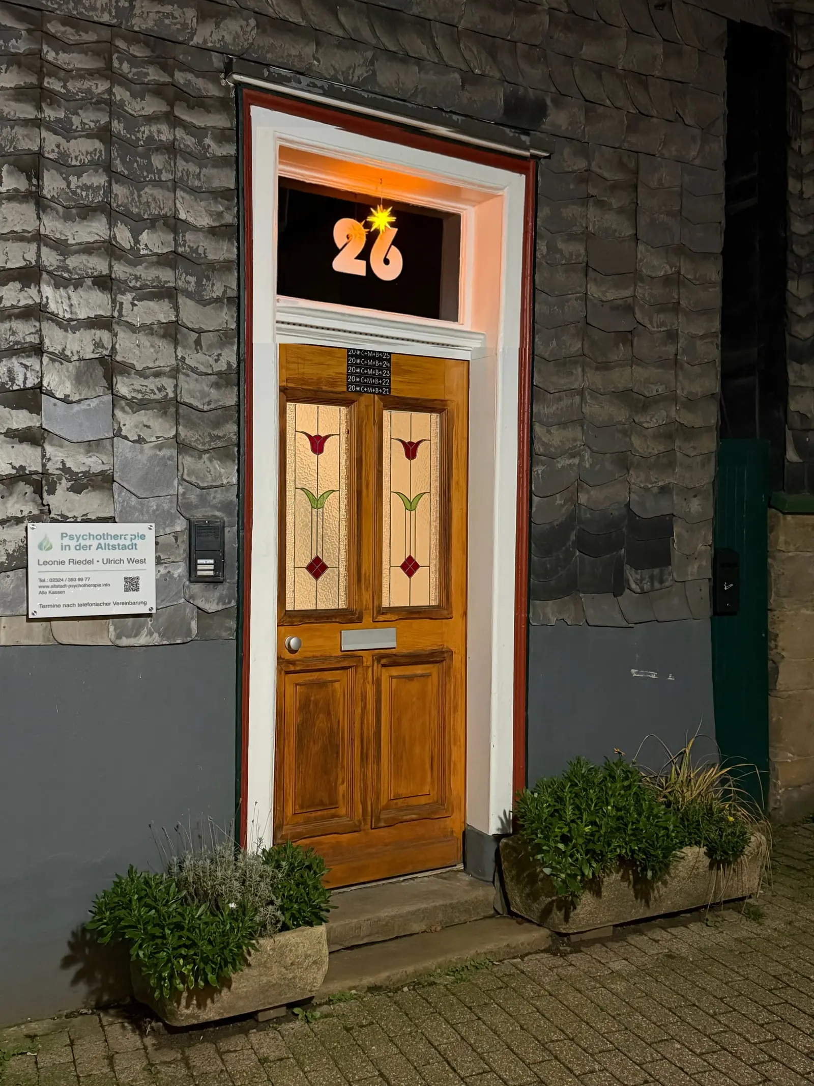 Praxisräume Psychotherapie in der Altstadt - Haustür